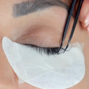 close up of a volume lash extension application